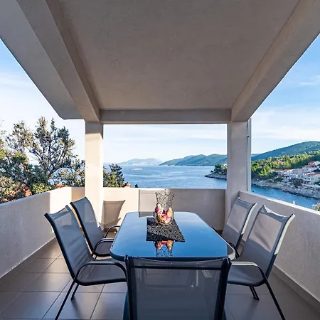 Holiday home Seaside House Prigradica, Korcula - 21988 *